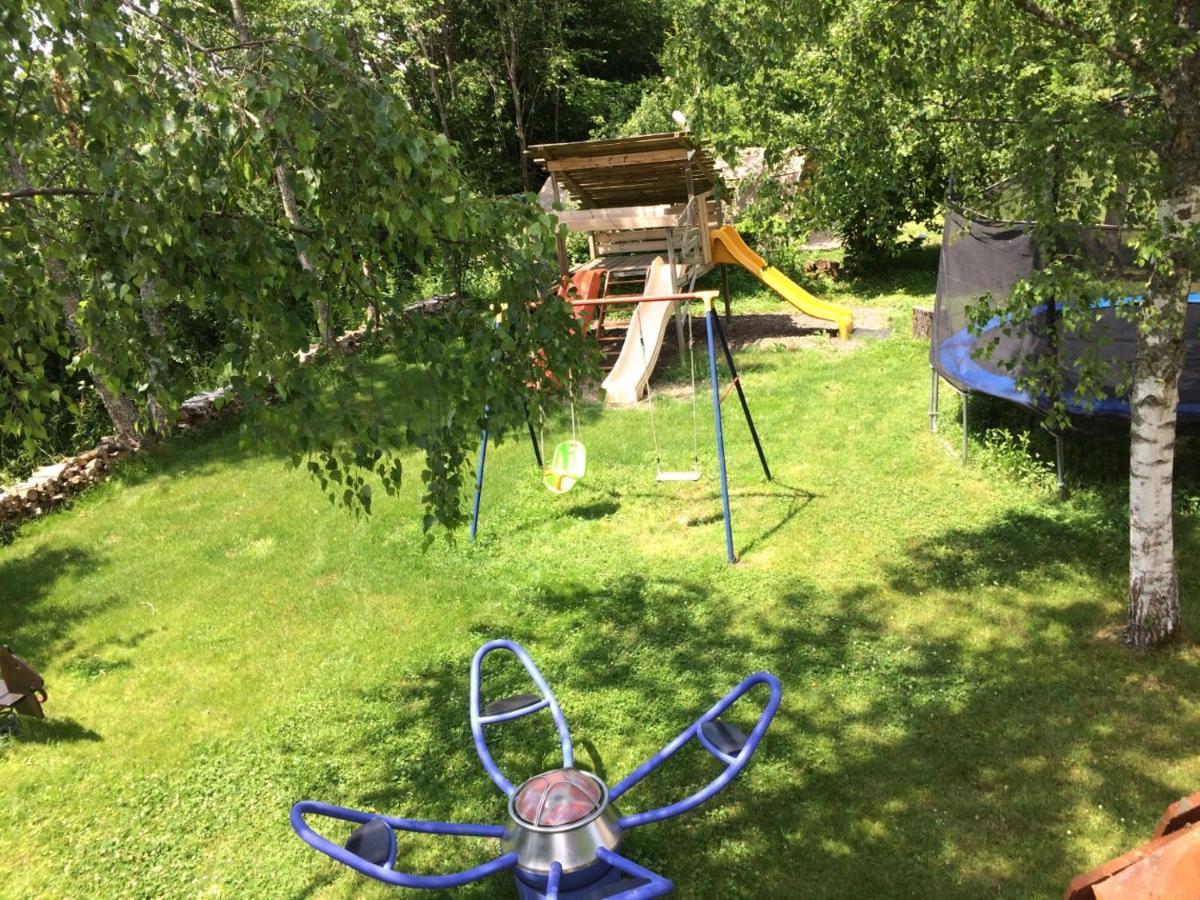 Camping Les Arbois Hotel Montjay  Exterior foto